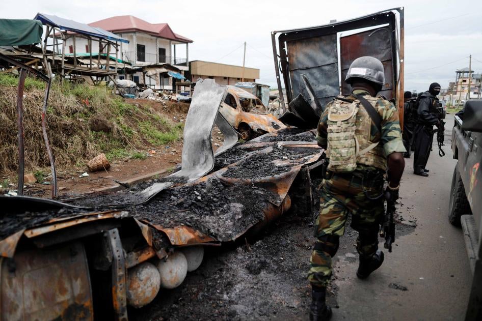 A Cameroonian elite Rapid Intervention Battalion (BIR) member patrols in the city of Buea in the anglophone South-West region, Cameroon, on October 4, 2018.