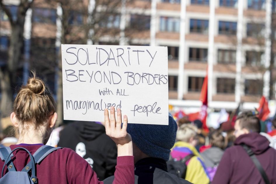 Teilnehmende einer feministischen Demonstration am Internationalen Frauentag in München am 8. März 2020.
