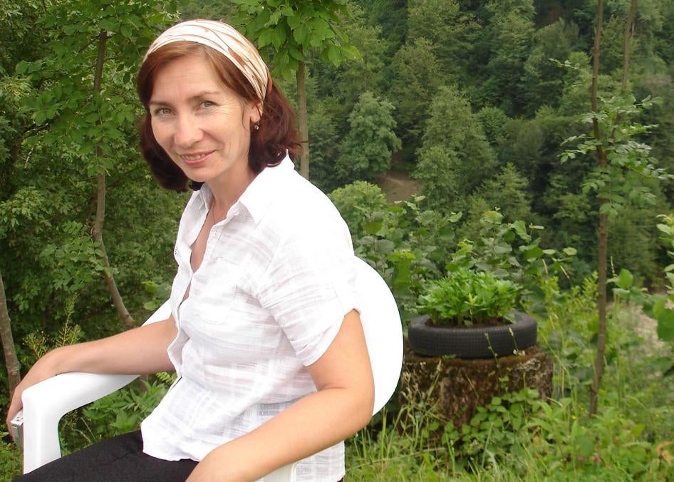 Natalia Estemoriva in Chechnya, 2007.