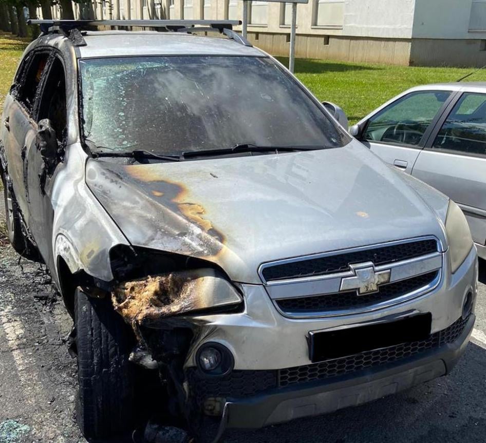La voiture de Lumumba retrouvée incendiée en banlieue parisienne, France, le 30 juillet 2021.