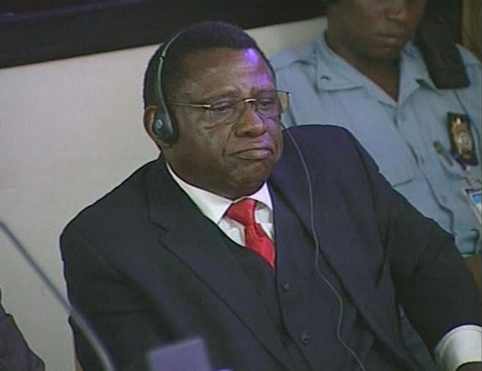 Théoneste Bagosora lors de son procès devant le Tribunal pénal international pour le Rwanda, à Arusha, en Tanzanie, le 18 décembre 2008.