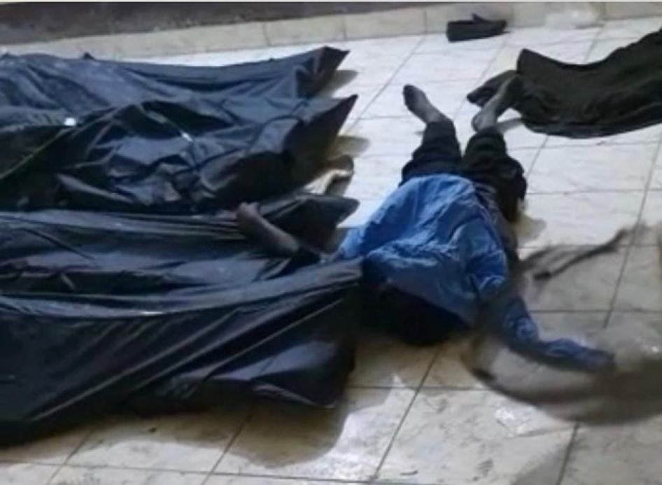 Capture d’écran d’une vidéo du 27 janvier 2022 montrant des corps à la morgue de l’Hôpital provincial d’Abéché. Les corps de plusieurs des personnes tuées par les forces de sécurité le 25 janvier 2022 y ont été amenés après les attaques.