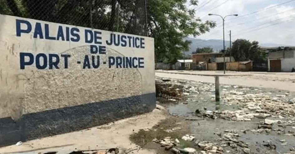 Le 10 juin 2022, un gang connu sous le nom de « 5 Secondes » a pris d’assaut Palais de justice de Port-au-Prince.