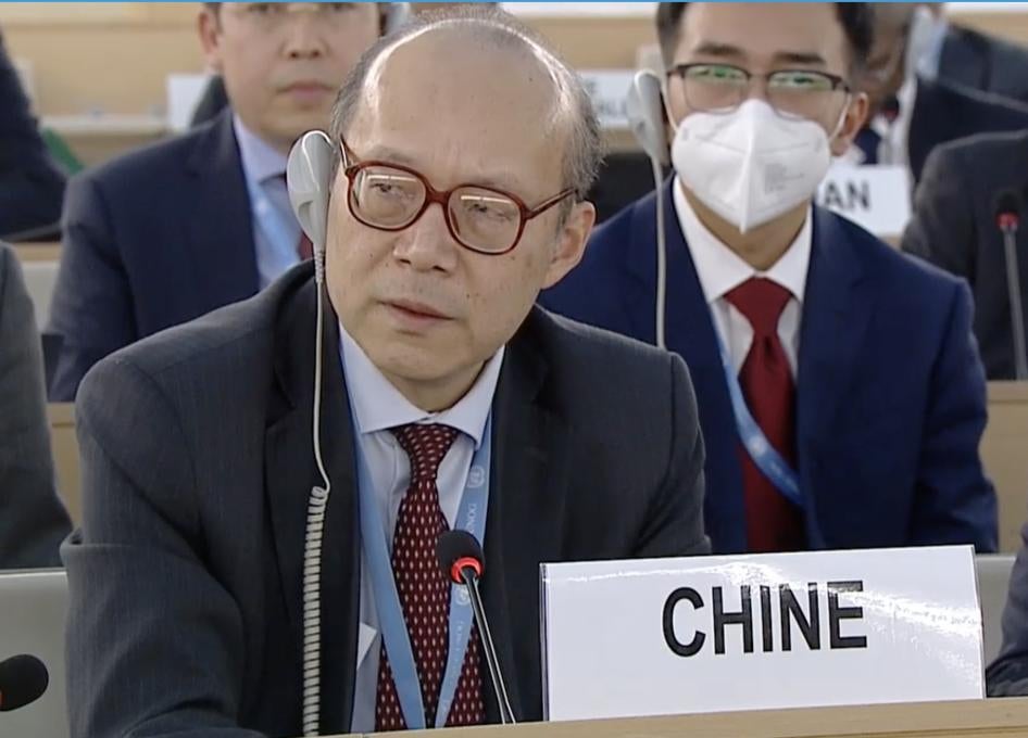 中國大使陳旭在人權理事會決議案表決過程中發言，日內瓦，2022年10月6日。