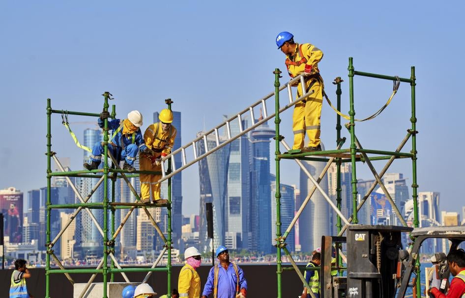 عمال بناء في الدوحة، قطر