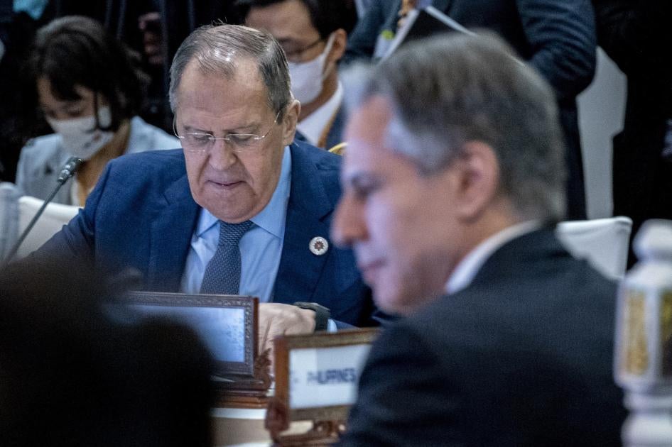 US Secretary of State Antony Blinken (right) and Russian Foreign Minister Sergey Lavrov at an East Asia Pacific Foreign Ministers meeting in Cambodia.