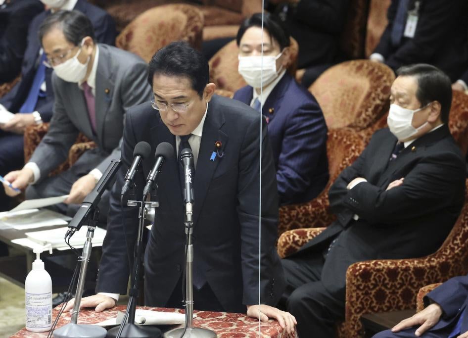 Prime Minister Fumio Kishida apologizes for discriminatory remarks about the LGBT community by his former executive secretary at the House of Representatives.