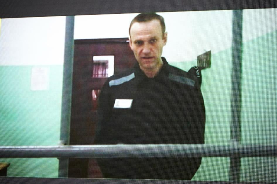 Российский оппозиционер Алексей Навальный на экране монитора из колонии в Мелехово (Владимирская область) во время заседания Верховного суда РФ 22 июня 2023 года. Видео предоставлено ФСИН.