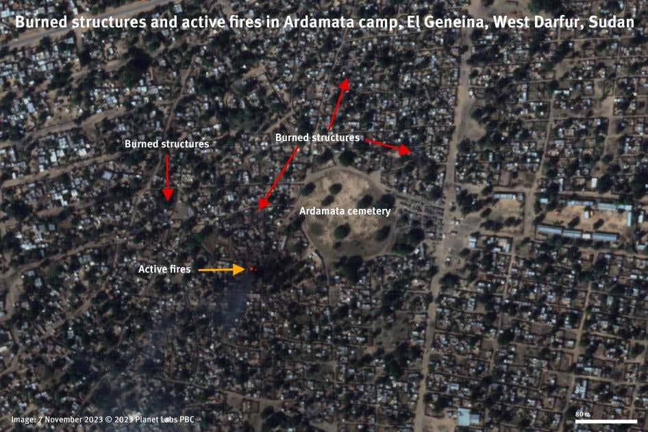 Satellitenbilder vom 7. November zeigen aktive Brände und verbrannte Gebäude im Ardamata Camp. Bild © 2023 Planet Labs PBC. Analyse und Grafiken. © 2023 Human Rights Watch.