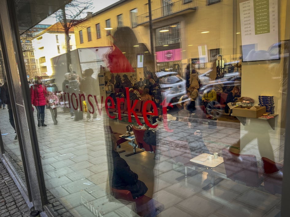 72bc371c-f619-406b-b044-0d4b916c5012