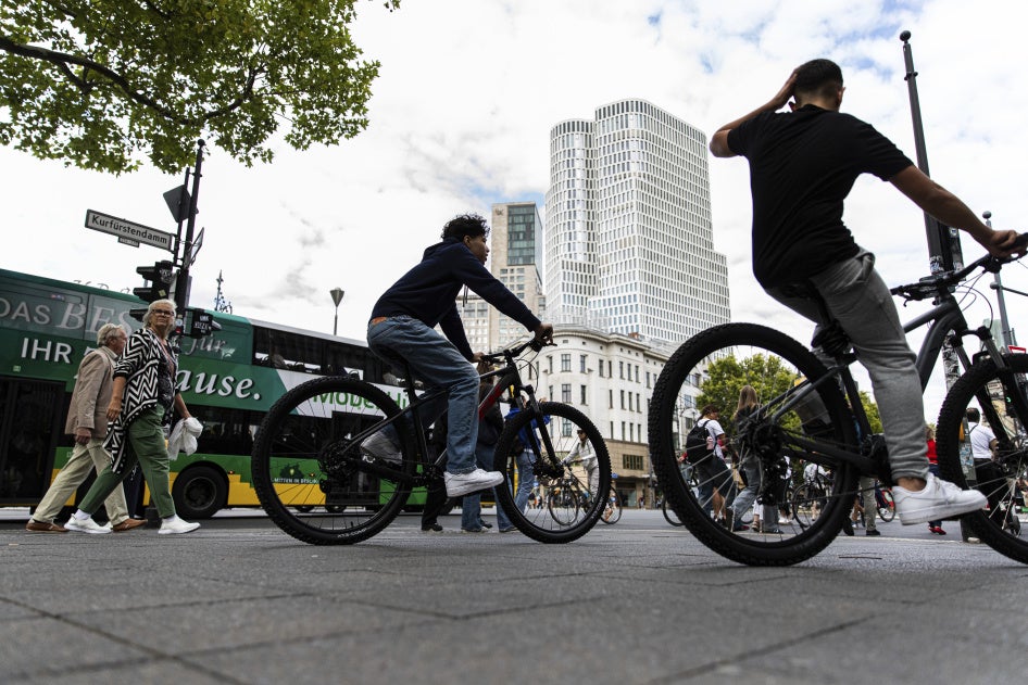 df105507-7211-4ec6-bb51-8d2bb8e44d9d