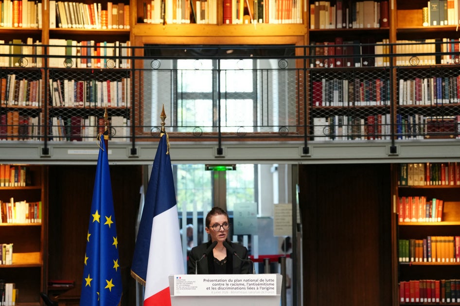 Aurore Bergé, ministre chargée de l’Égalité entre les femmes et les hommes et de la Lutte contre les discriminations, présentait le nouveau Plan national de lutte contre le racisme, l’antisémitisme et les discriminations liées à l’origine à la Bibliothèque nationale de France (BNF) à Paris, le 6 juillet 2026.