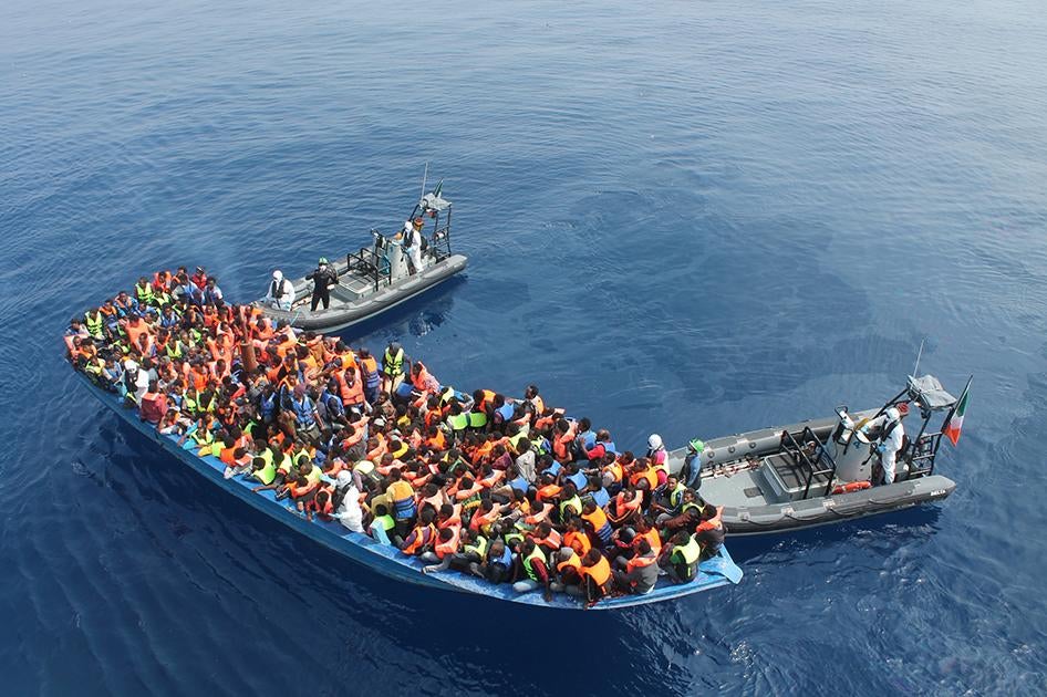 A rescue operation by the Irish Navy ship Le Eithne, participating in the Frontex mission Triton, on June 6, 2015.