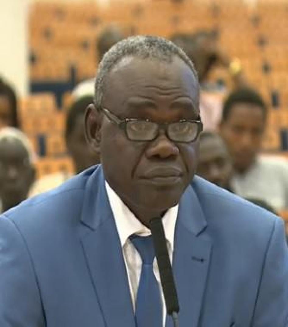 Clément Abaifouta lors de son témoignage devant les Chambres africaines extraordinaires, 9 novembre 2015.