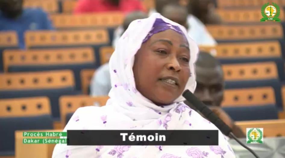 Kaltouma Deffalah testifies during the trial of the former dictator of Chad Hissène Habré in Senegal on October 20, 2015. 