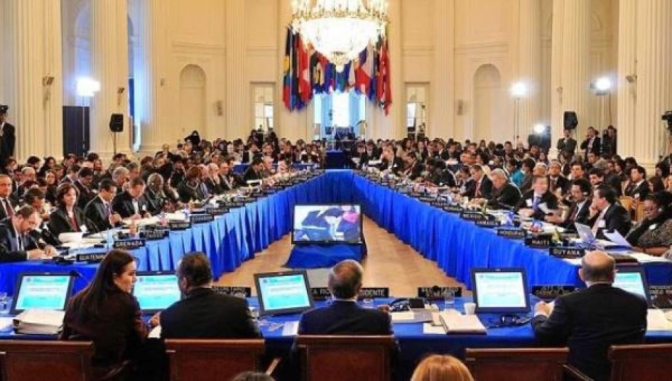 A Ministra de Relações Exteriores da Venezuela, Delcy Rodríguez, discursou ao Conselho Permanente da Organização dos Estados Americanos em 5 de maio de 2016.