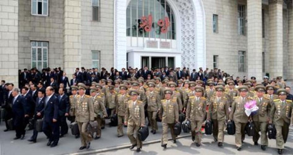 朝鲜劳动党紧锣密鼓筹备30多年来首次全国代表大会，各地代表陆续抵达平壤，朝鲜中央通讯社照片，2016年5月2日。