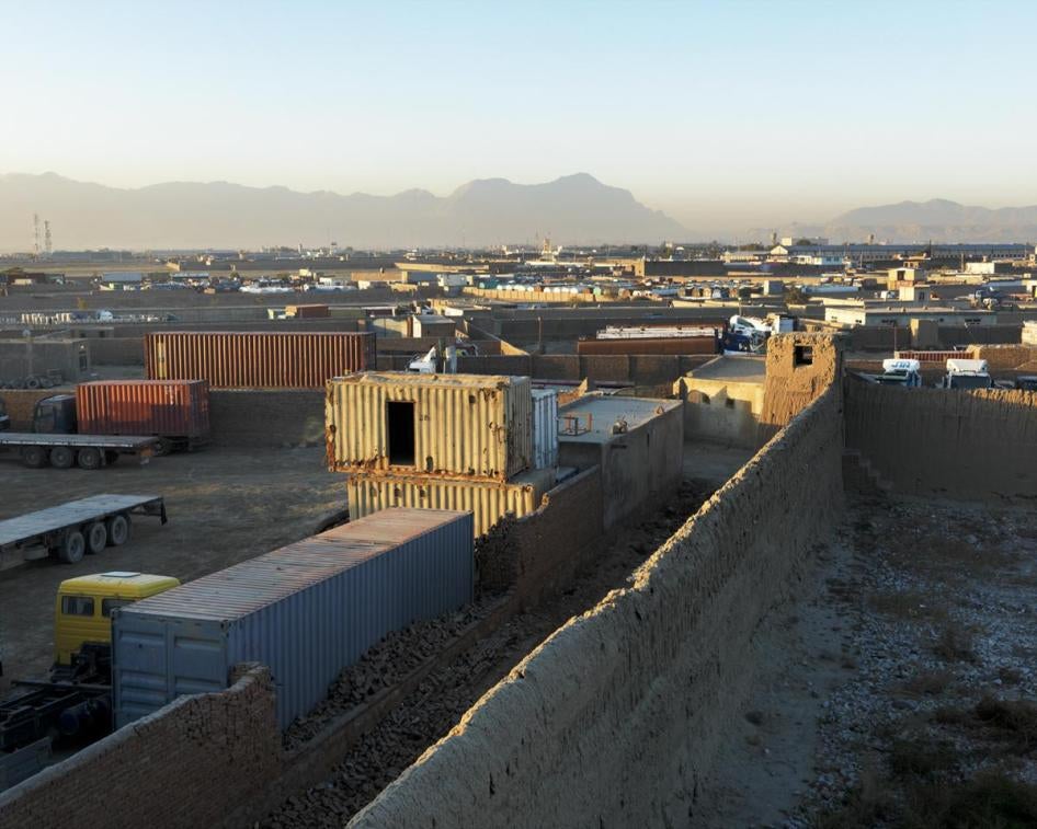 Site dans le nord-est de Kaboul (Afghanistan), suspecté d’avoir servi de centre de détention secret de la CIA (surnommé « Prison noire », « Mine de sel », ou encore « Cobalt » dans le rapport du Sénat américain) où ont été détenus deux hommes tunisiens, R