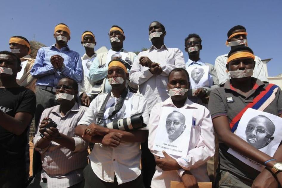 Somali journalists protest as they demand for the release of a colleague Abdiaziz Abdinur Ibrahim in capital Mogadishu January 27, 2013. 
