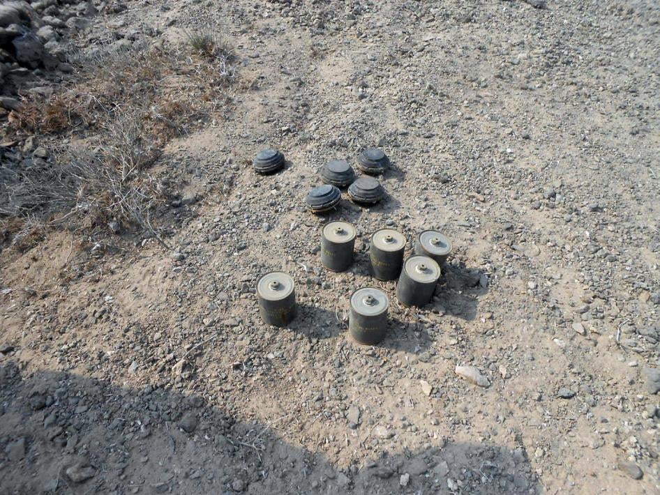 YEMAC cleared six OZM-72 and five PPM-2 antipersonnel mines from Bab al-Mandab district in Taizz on September 6, 2016. 