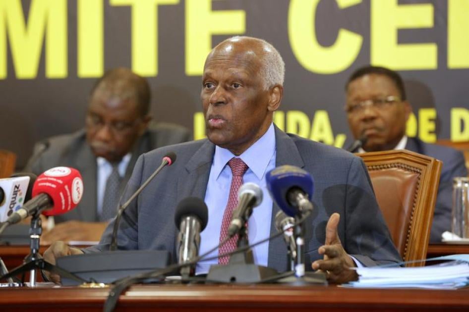Angolan President and MPLA leader, Jose Eduardo dos Santos attends a party central committee at a meeting in Luanda, Angola, December 2 ,2016