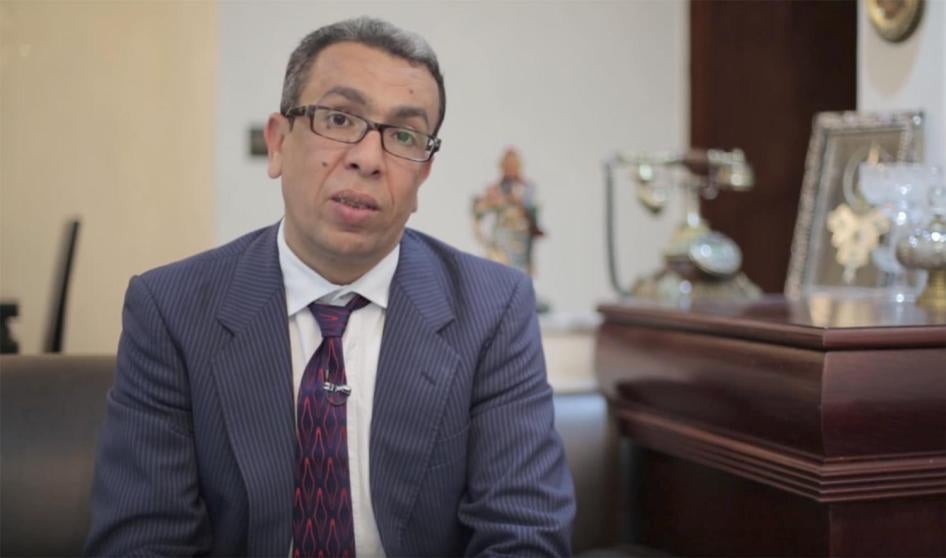 Capture d’écran montrant Hamid Mahdaoui, journaliste marocain et éditeur du site d’information badil.info, issue de sa chaîne YouTube.