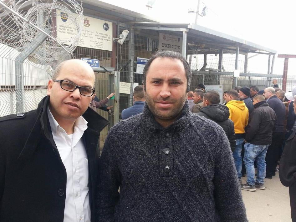 עיסא עמרו ופריד אל-אטרש בכלא עופר בגדה המערבית, 26 במרץ 2017.