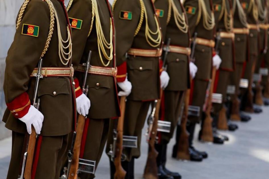 An Afghan military honor guard waits to greet U.S. Defense Secretary James Mattis upon his arrival to meet Afghanistan's President Ashraf Ghani at the Presidential Palace in Kabul, Afghanistan April 24, 2017. 