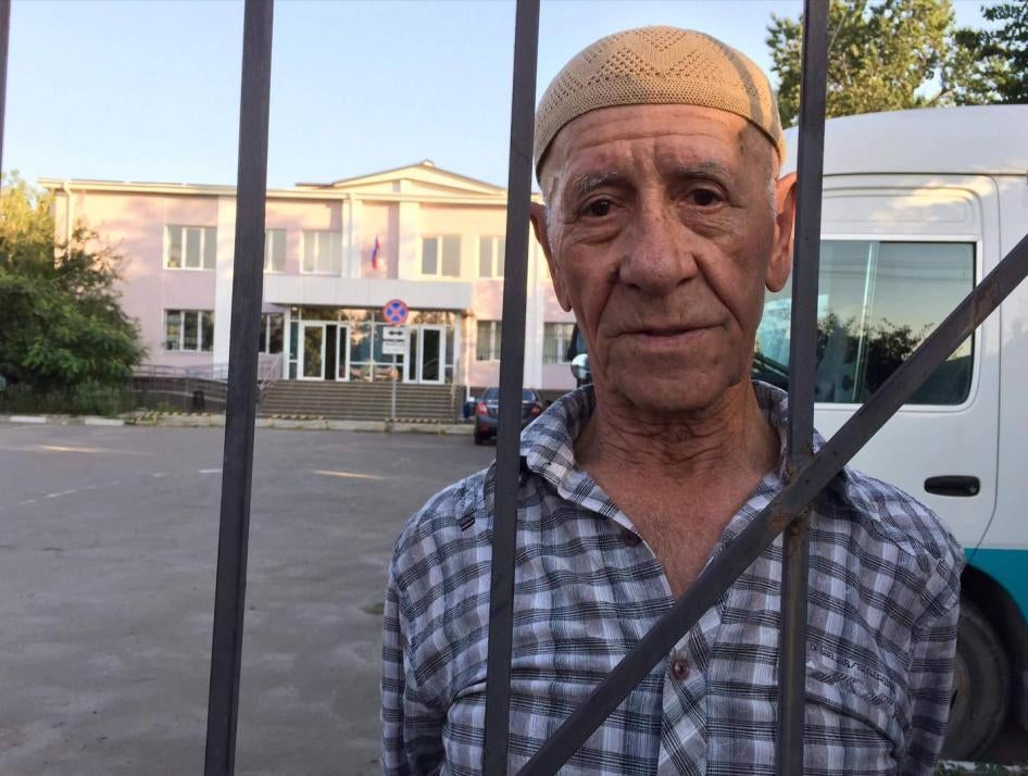 Server Karametov, 76 year old Crimean Tatar, after his arbitrary arrest in August 2017.