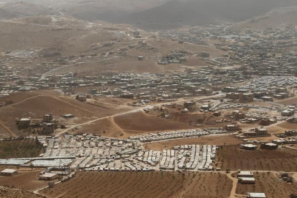 A general view shows Syrian refugee camps dotted in and around the Lebanese town of Arsal, near the border with Syria, Lebanon, September 21, 2016. © 2016 Reuters