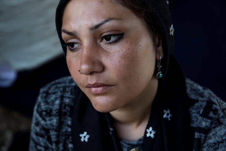 Zahra from Afghanistan is trapped on Lesbos, Greece. Despite being a survivor of gender-based violence and in need of psychosocial support, she’s been unable to find help in the camp. 