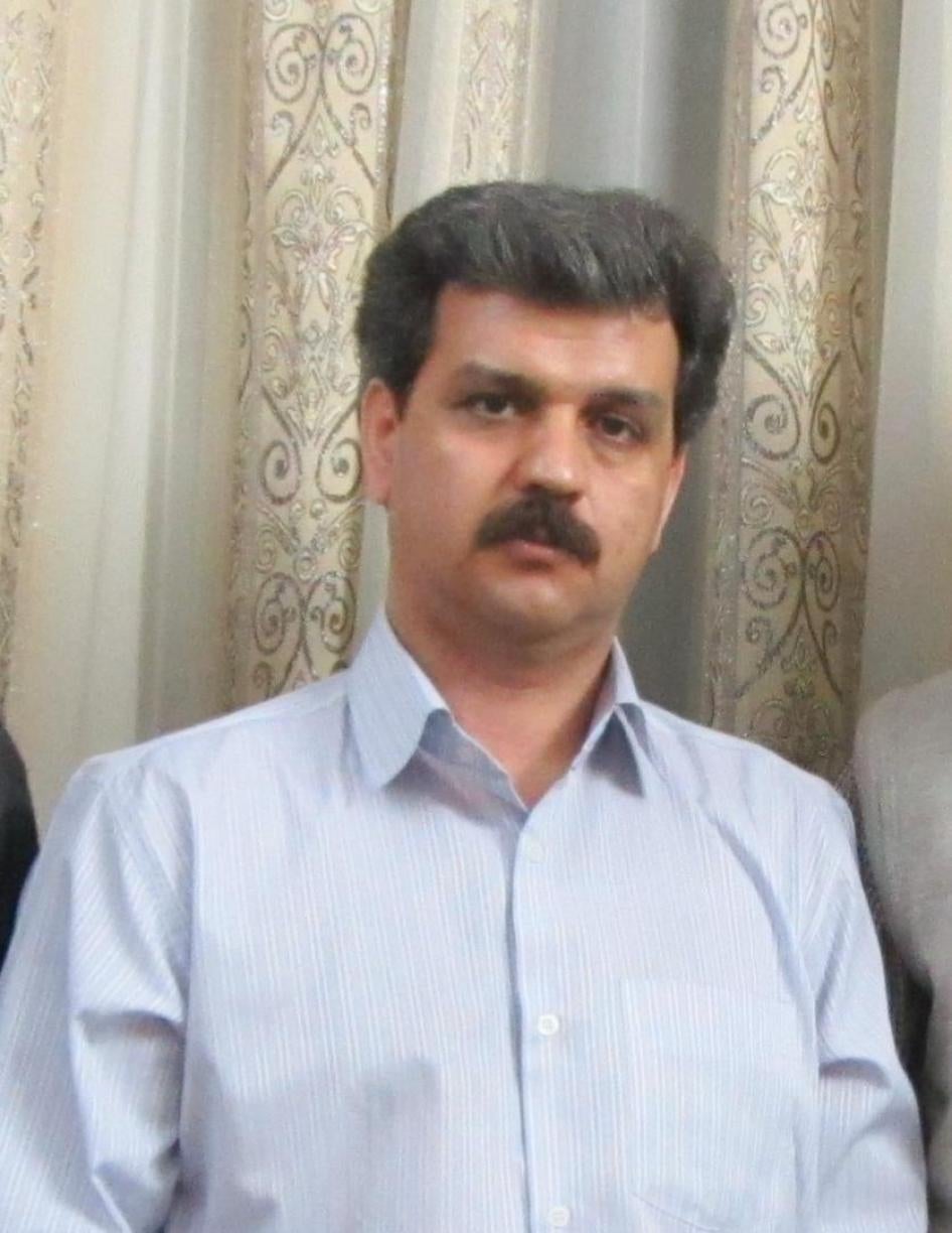 Iranian authorities should immediately release Reza Shahabi, a prominent labor activist, after he suffered a possible stroke in prison, Human Rights Watch said today.