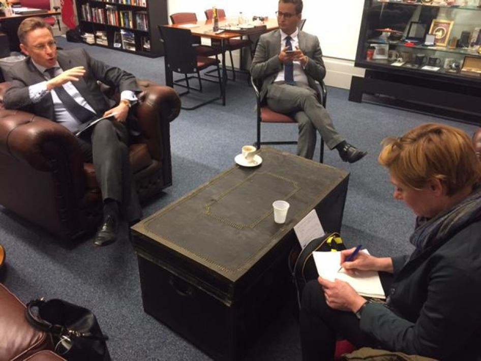 Han ten Broeke (VVD) met Anna Timmerman (HRW)