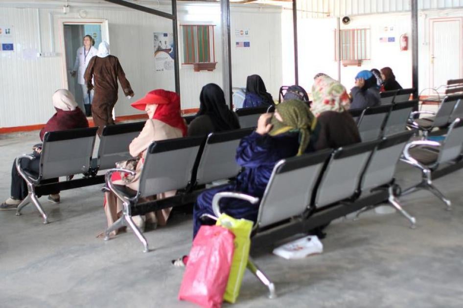 Syrian women sit in the waiting area to see a female doctor at a maternity clinic run by United Nations Population Fund inside Jordan's Al Zaatari refugee camp, which houses nearly 80,000 Syrian refugees, in Mafraq, Jordan November 22, 2016.