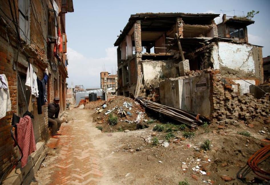 Abandoned houses, damaged during the 2015 earthquake, stand in Bhaktapur, Nepal April 21, 2017. Picture taken April 21, 2017.