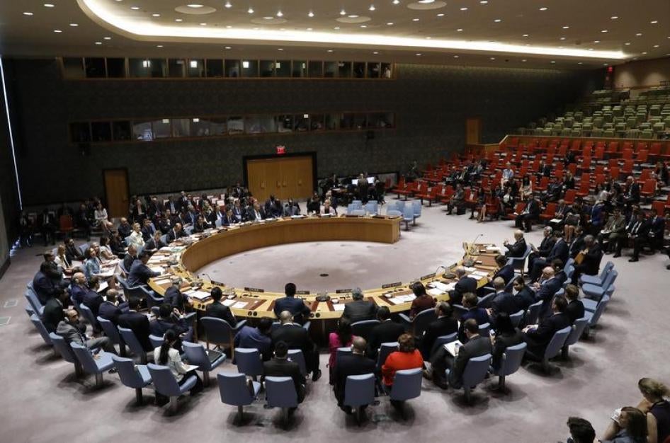 "مجلس الأمن التابع للأمم المتحدة" في اجتماع لمناقشة اعتماد قرار للمساعدة في الحفاظ على الأدلة المتعلقة بجرائم تنظيم "الدولة الإسلامية" (داعش) في العراق خلال الدورة الـ 62 للجمعية العامة للأمم المتحدة، المقر الرئيسي للأمم المتحدة في نيويورك، الولايات المتح