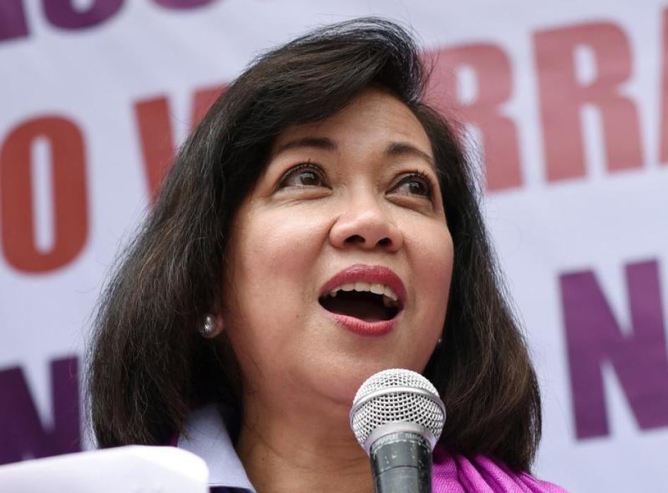 Ousted Philippine Supreme Court Justice Maria Lourdes Sereno speaks to supporters at a rally outside the Supreme Court building on Taft Avenue, metro Manila, Philippines May 11, 2018.