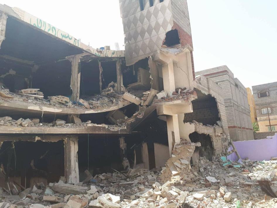 Décombres d’une maison dans la ville d'Al-Arish, au Sinaï Nord, que l’armée égyptienne a démolie en mars 2018 en guise de « représailles » contre des personnes suspectées de terrorisme. 