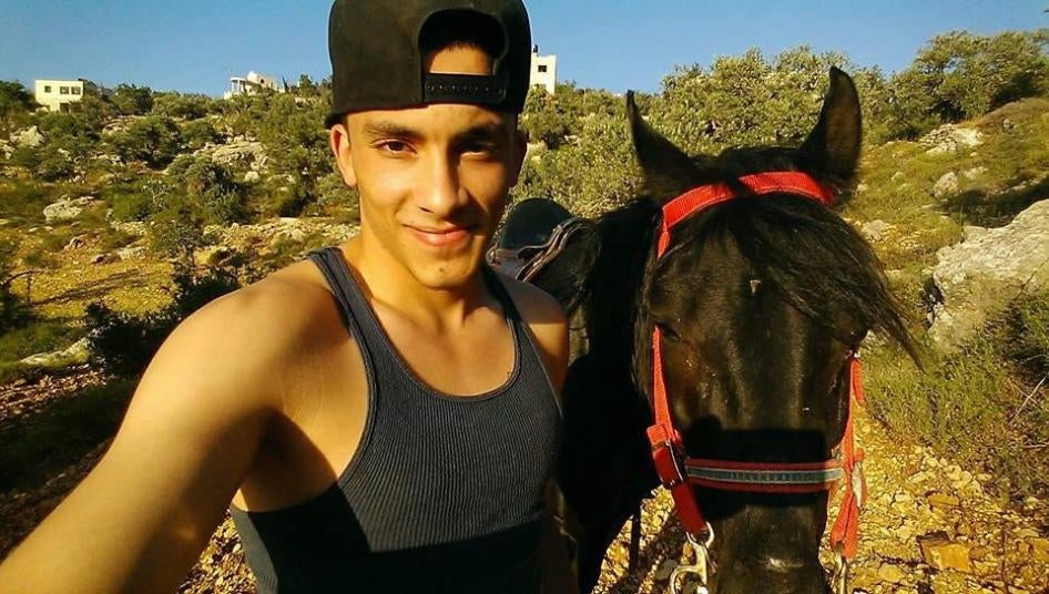 نديم نوارة (17 عاما) في رام الله في 2014. في 15 مايو/أيار 2014، قام جندي إسرائيلي من حرس الحدود بإطلاق النار على نديم وقتله في مظاهرة قرب رام الله. © صيام نوارة