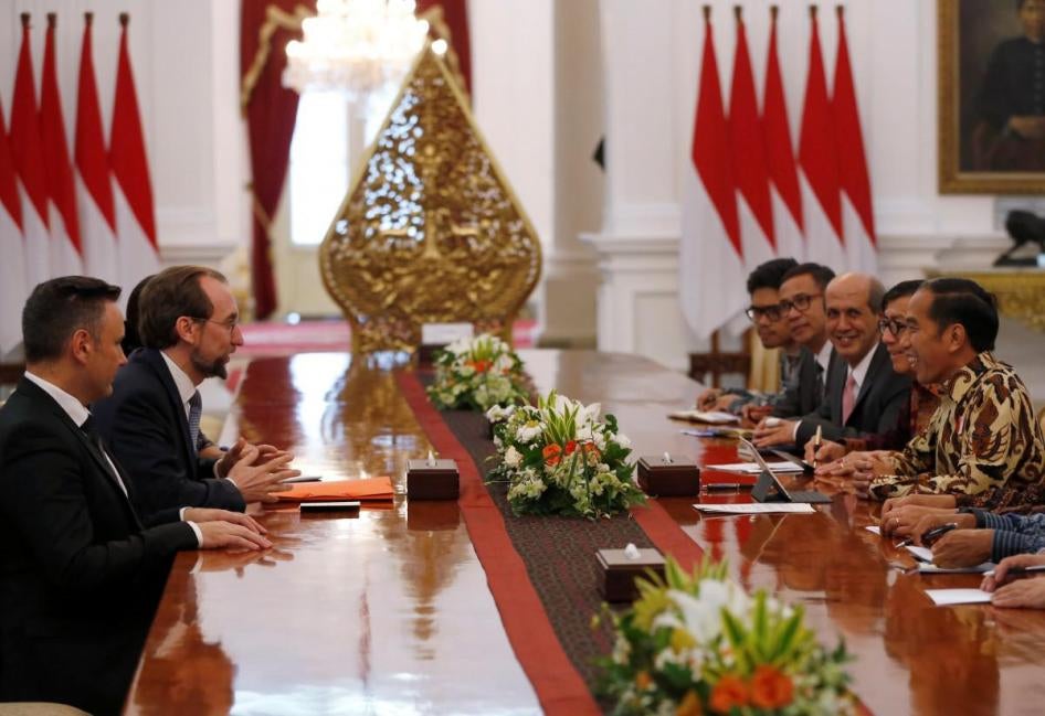 UN High Commissioner for Human Rights Zeid Ra’ad Al Hussein meets with Indonesia’s President Joko Widodo in Jakarta, February 6, 2018.