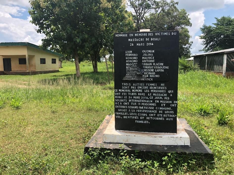 A memorial dedicated to the commemoration of the 13 people killed by Republic of Congo peacekeepers on March 24, 2014 in Boali, Central African Republic. Twelve of the victims were summarily executed. Credit: Lewis Mudge/Human Rights Watch.