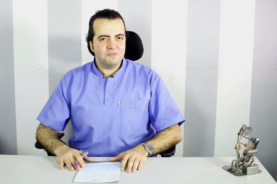 مصطفى النجار، سياسي معروف وعضو سابق في مجلس الشعب، أُدين بسبب تصريحات انتقد فيها النظام القضائي. انقطع الاتصال به في 27 سبتمبر/أيلول 2018.