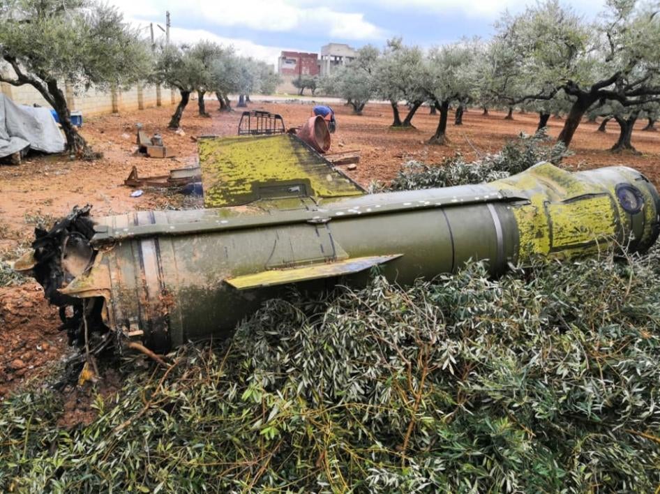 Débris d'un missile balistique 9M79M Tochka, équipé de sous-munitions et utilisé lors d'une attaque à Sarmin, dans le gouvernorat d'Idlib en Syrie, le 1er janvier 2020.