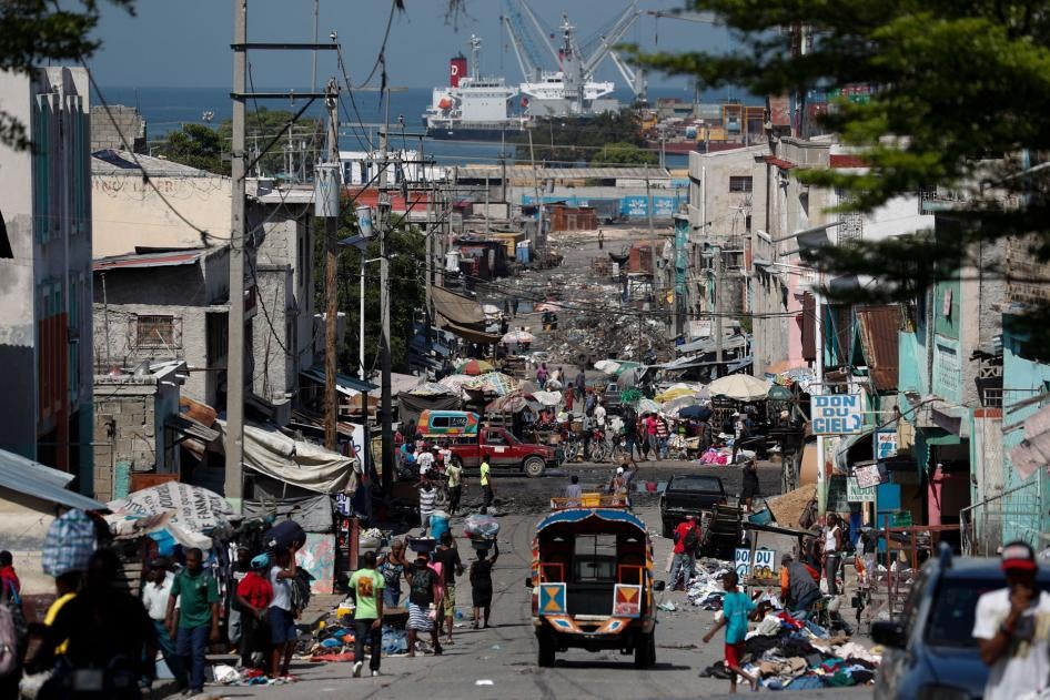 Une rue bondée dans un quartier de Port-au-Prince, à Haïti, photographiée le 5 octobre 2019.