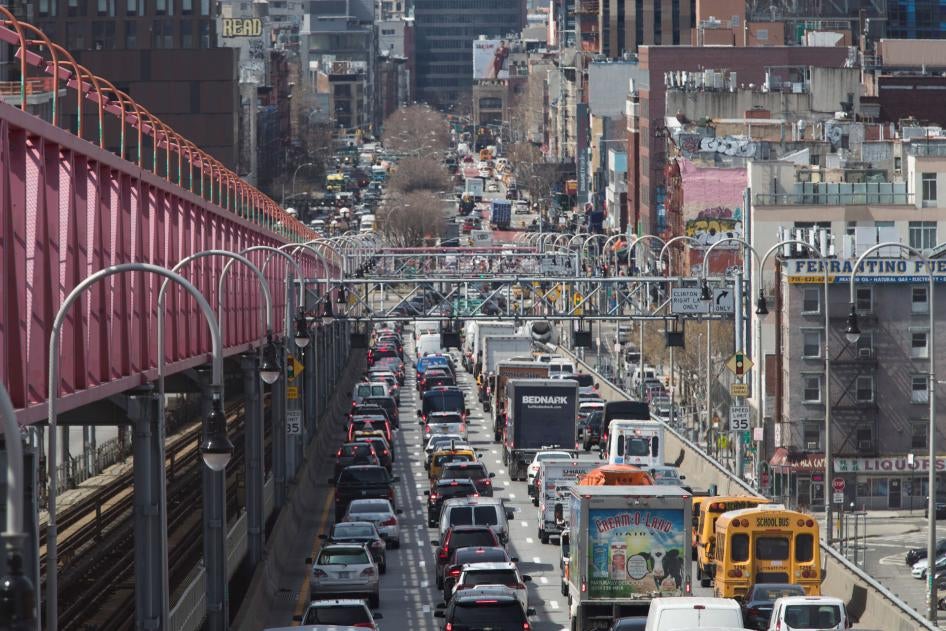 Traffic making its way into Manhattan from Brooklyn over the Williamsburg Bridge, New York City, March 28, 2019.