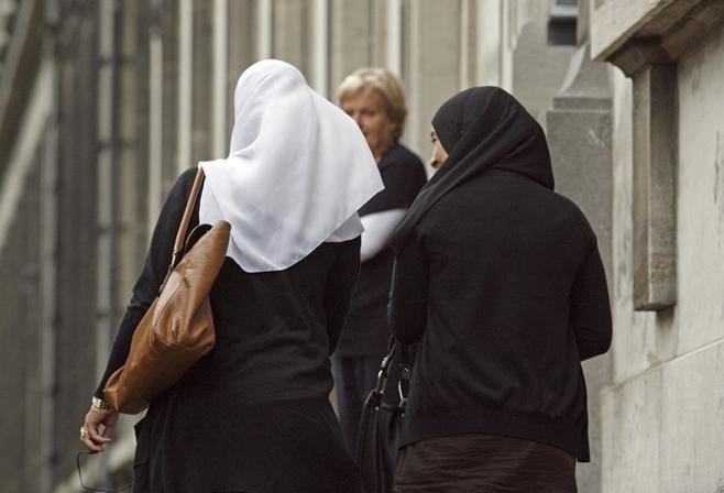 Questions and Answers on Restrictions on Religious Dress and Symbols in  Europe | Human Rights Watch