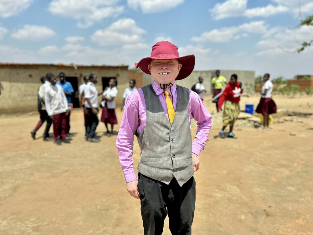 Amido Million dirige un établissement d’enseignement secondaire privé dans le district de Mchinji, au Malawi.