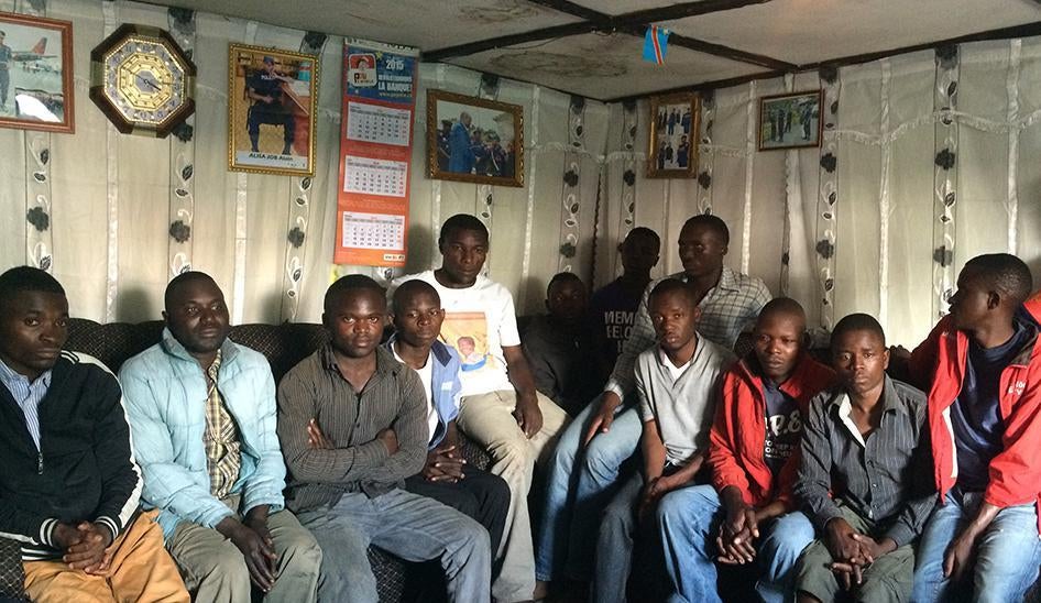 Douze personnes qui ont été arrêtées lors d'une manifestation pacifique organisée par le mouvement de jeunes LUCHA à Goma, dans l’est de la RD Congo, le 28 novembre 2015.