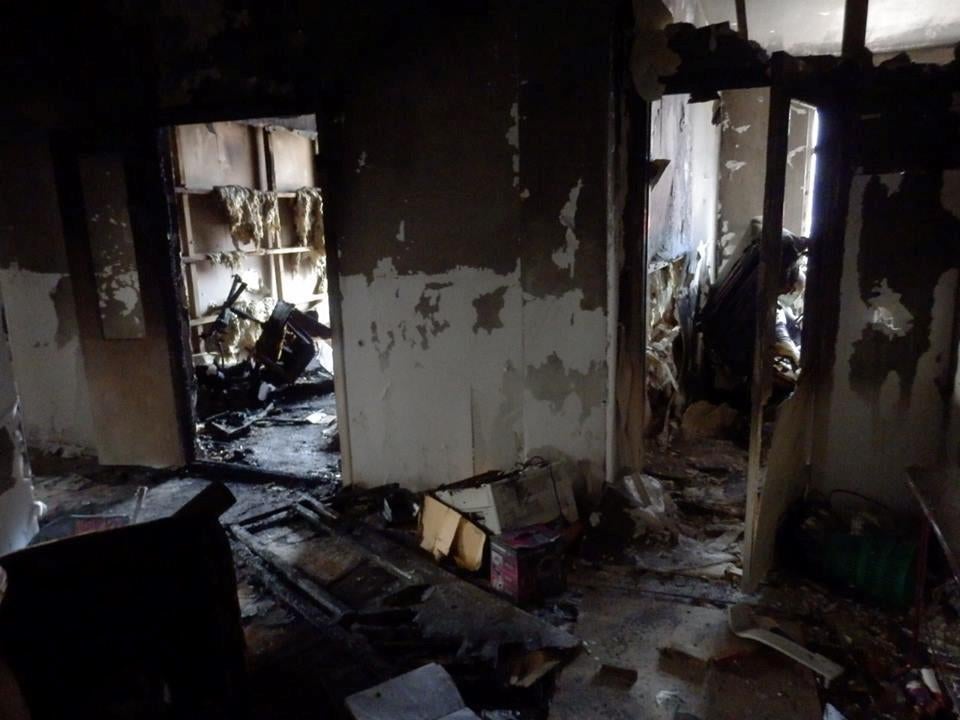 Офис Сводной мобильной группы правозащитников (СМГ) после поджога. Грозный, Чечня. 