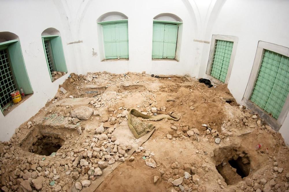 2.	Destruction and desecration of tombs at Uthman Pasha mosque by armed groups, Tripoli, August 2012. 